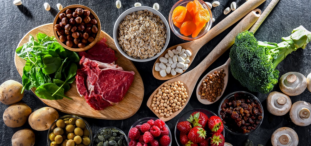 Dieta bogata w żelazo: najlepsze źródła dla wegetarian i mięsożerców