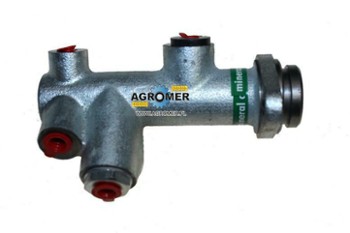 Hauptbremszylinder 04382436 Deutz DX3.70 DX4.10 AgroPrima 4.31 AgroXtra 4.47 Hauptbremszylinder 04382436 Deutz DX3.70 DX4.10 AgroPrima 4.31 AgroXtra 4.47
